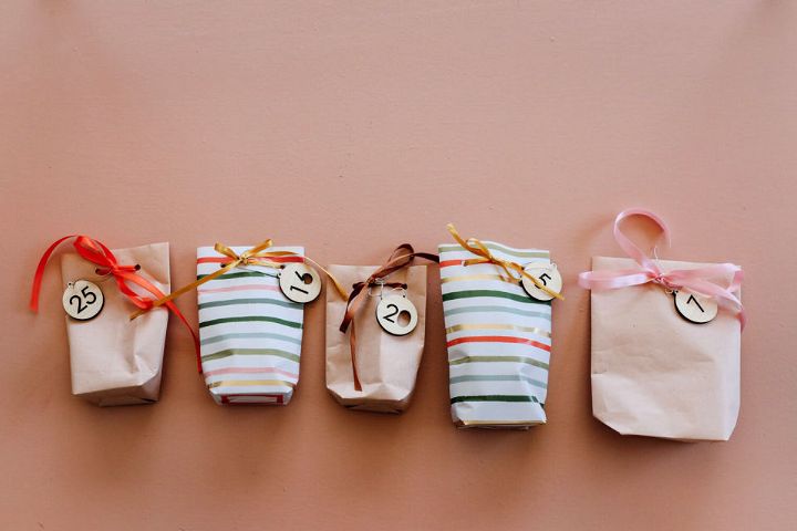 DIY Little Paper Gift Bags