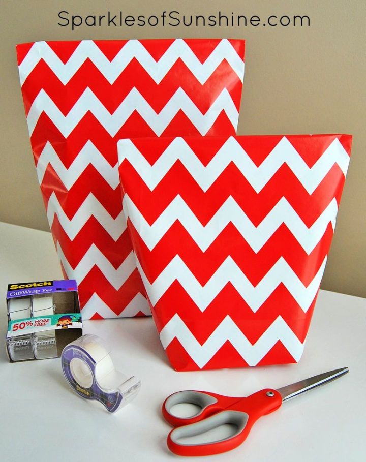 How To Make A Gift Bag From Wrapping Paper