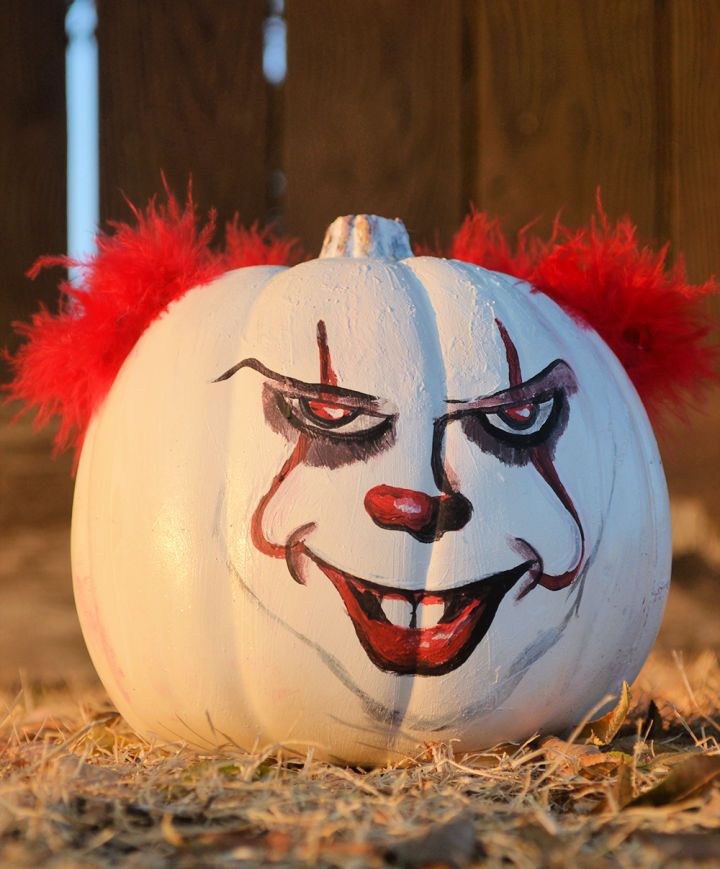 Creepy Pennywise Pumpkin Painting