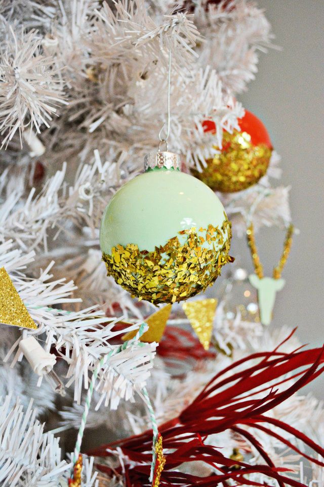 DIY Dipped Glitter Ornaments