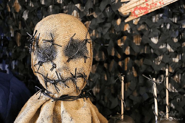 DIY Scarecrow Mask Prop