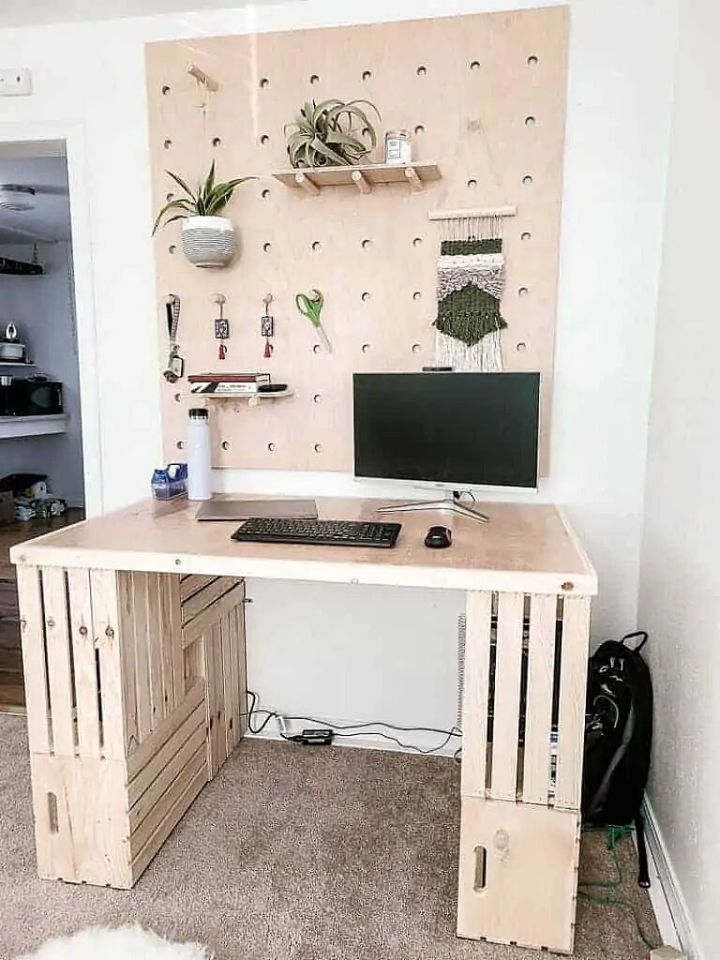 Easy DIY Wood Crate Desk