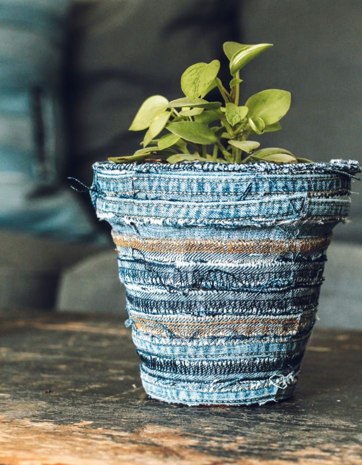 Easy Denim Flower Pot