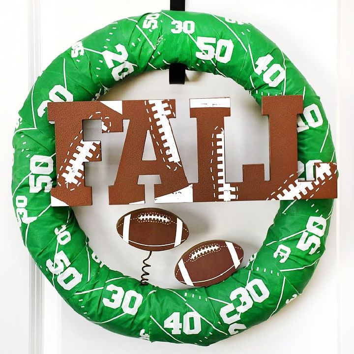 Easy Fall Football Wreath