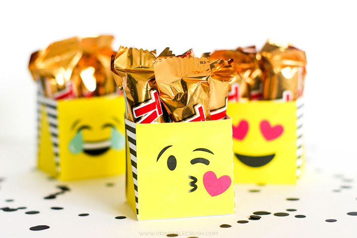 Free Printable Emoji Gift Boxes