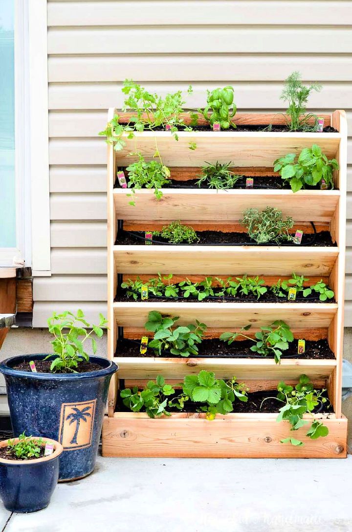 How To Build Standing Herb Garden