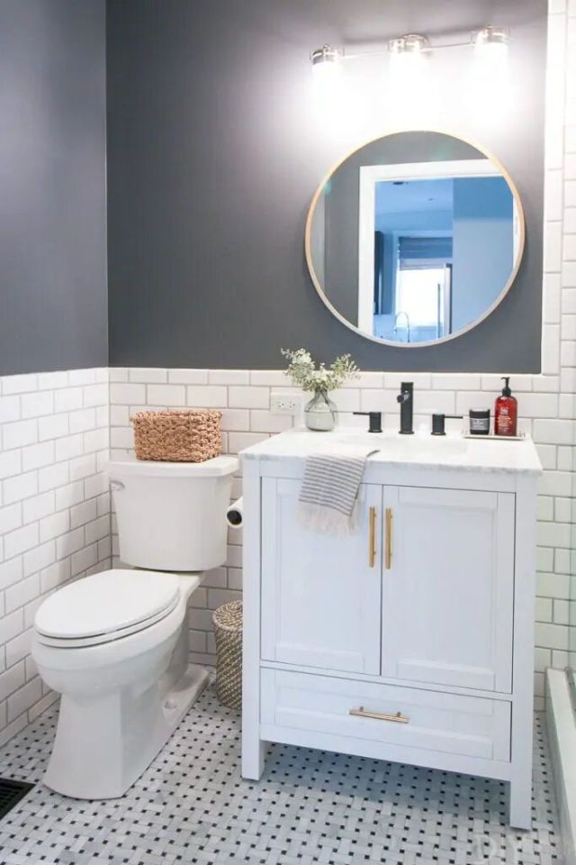 Minimalist Bathroom Makeover