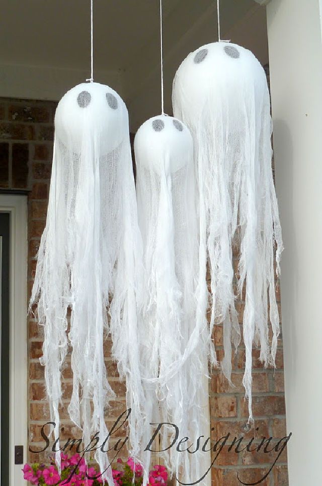 How to Make Hanging Ghosts