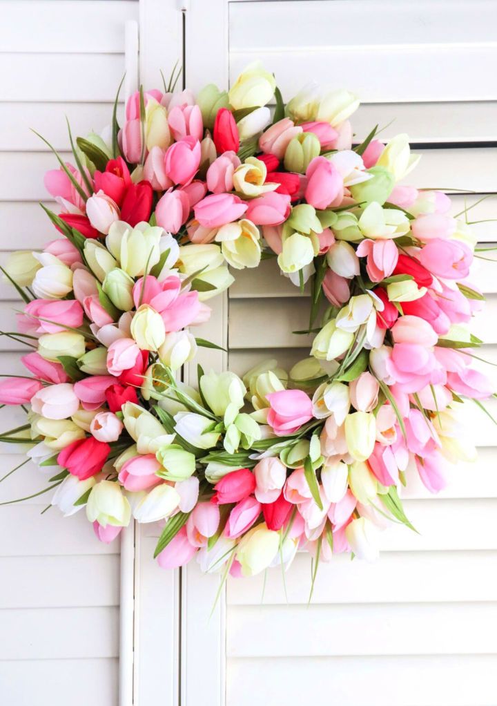 How to Make a Tulip Wreath