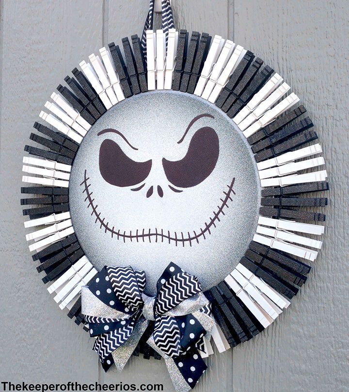 Jack Skellington Pizza Pan Clothespin Wreath