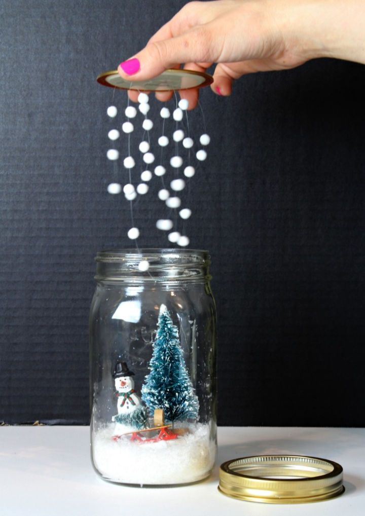 Make Your Own Mason Jar Snow Globe