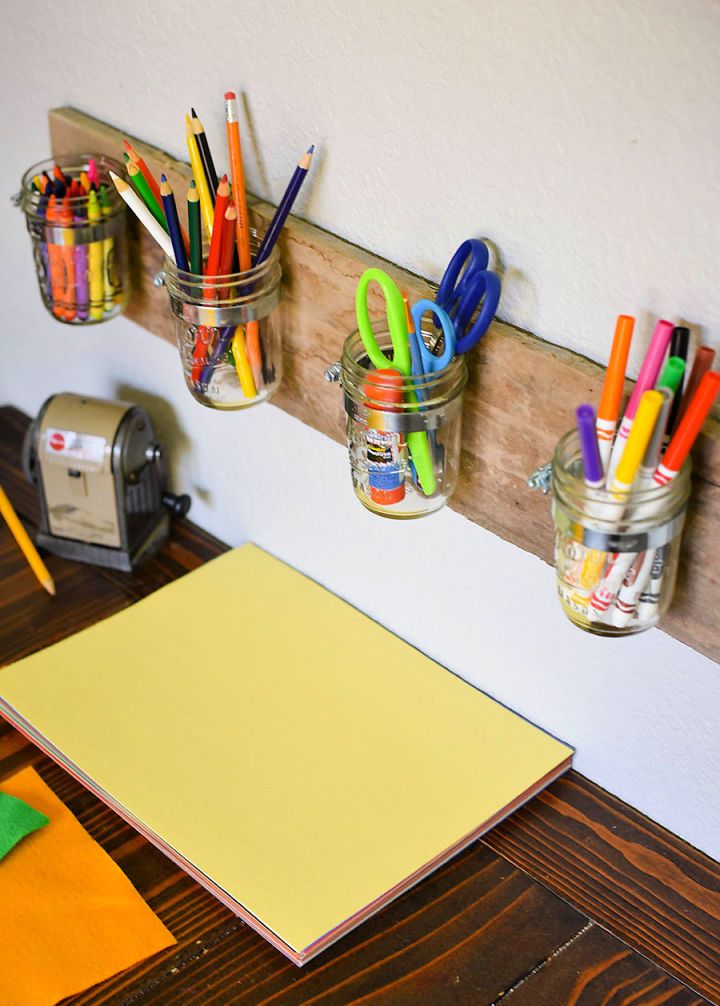 Mason Jar Art Supply Organizer