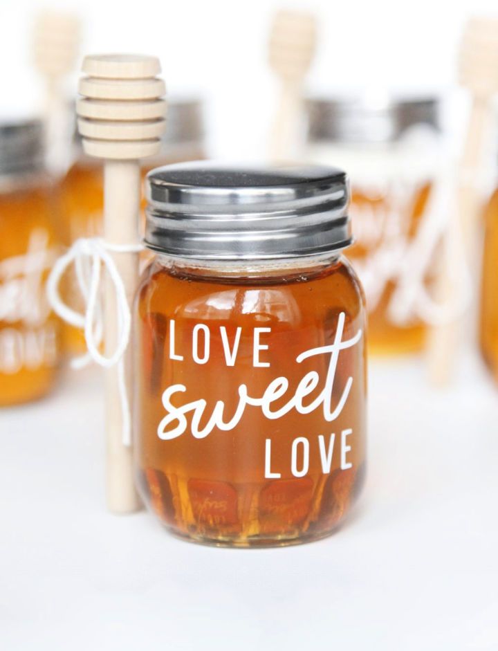 Mini Honey Jars Wedding Favors