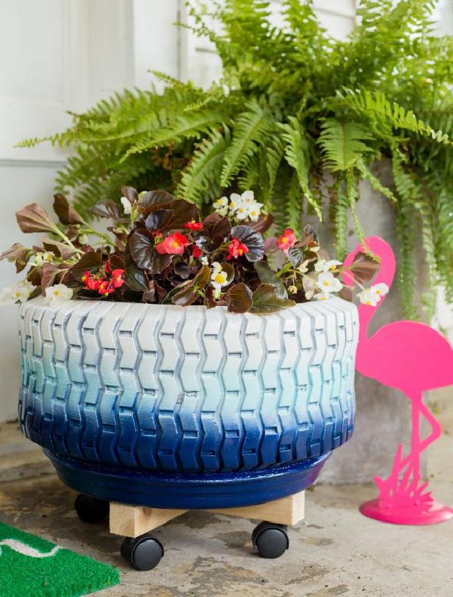 Old Tire to a Pretty Planter