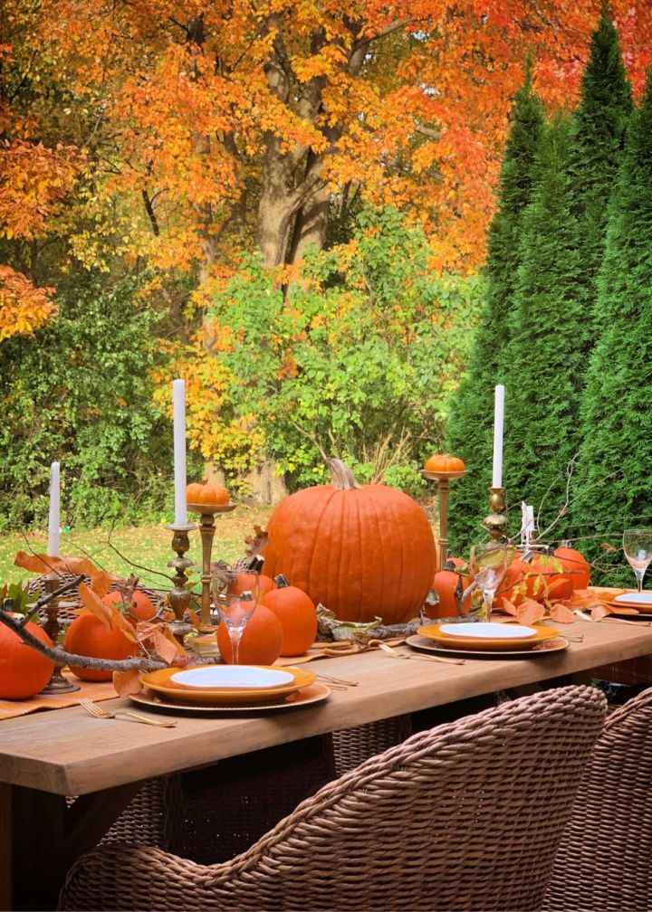 Outdoor Thanksgiving Table Scape
