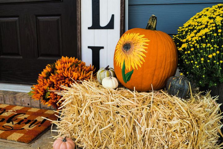 Paint Pumpkins with Stencil