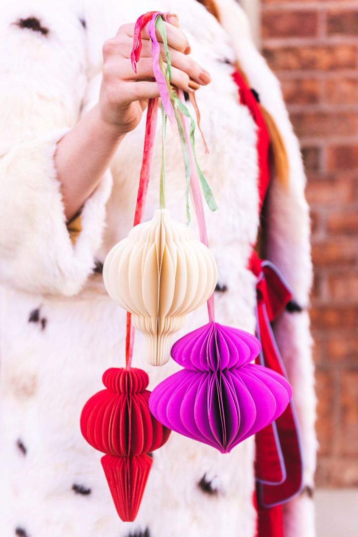 20 Homemade DIY Ornaments That Are Easy To Make