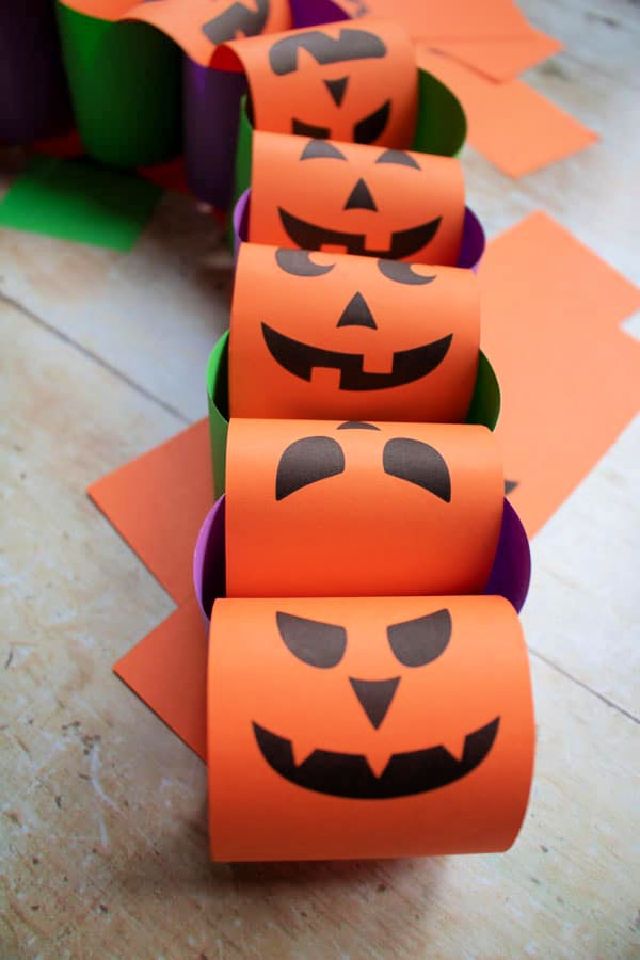 Printable Paper Chains with Toddlers