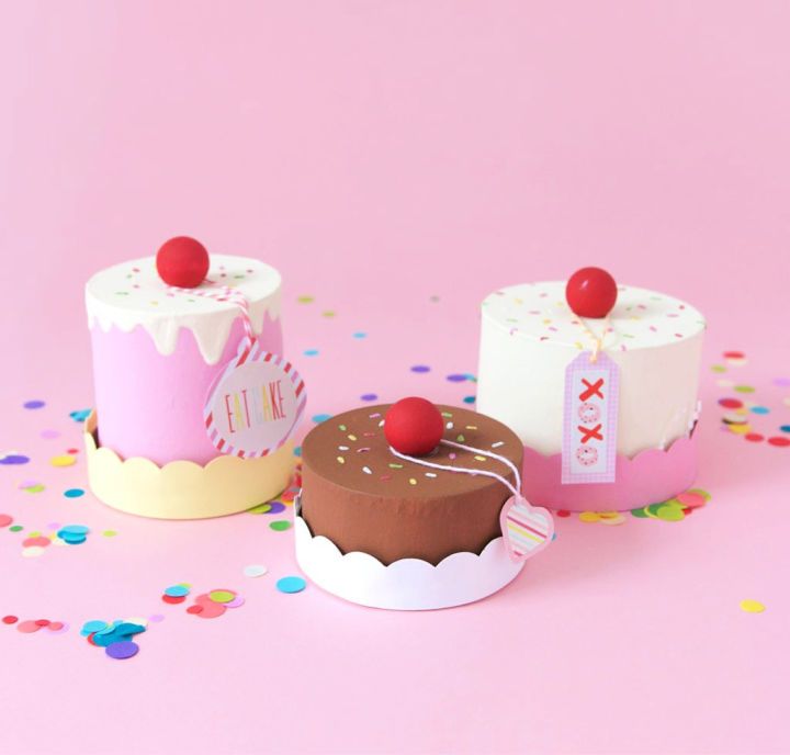 Small Paper Mache Cake Boxes