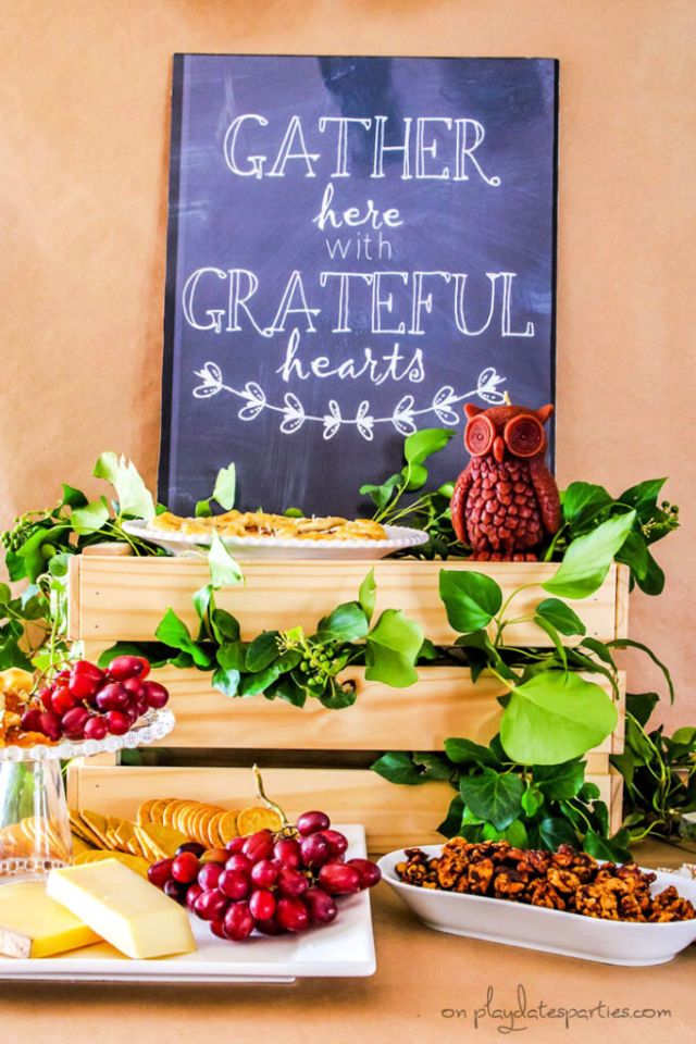 Thanksgiving Buffet Table Setup