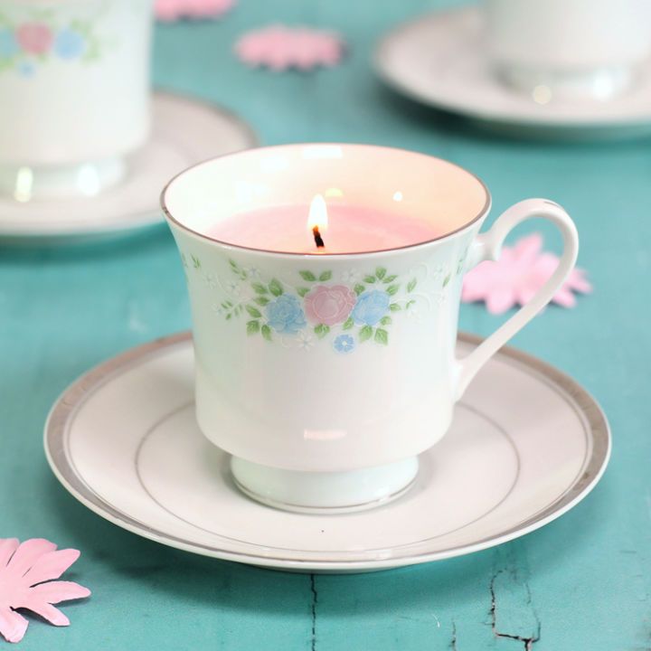 Beautiful DIY Tea Cup Candles
