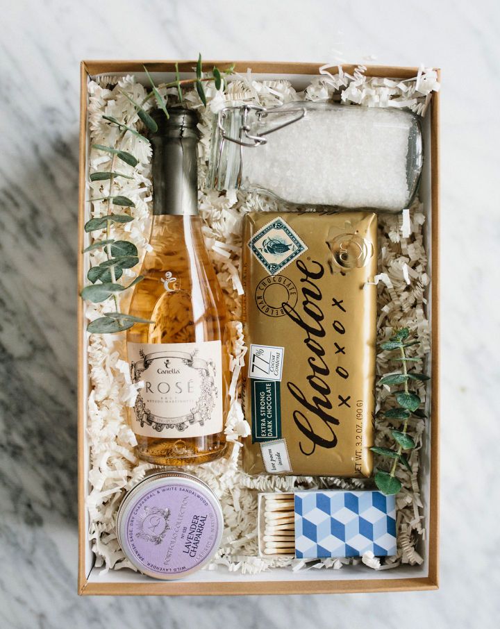 Last Minute DIY Bubble Bath Gift Box