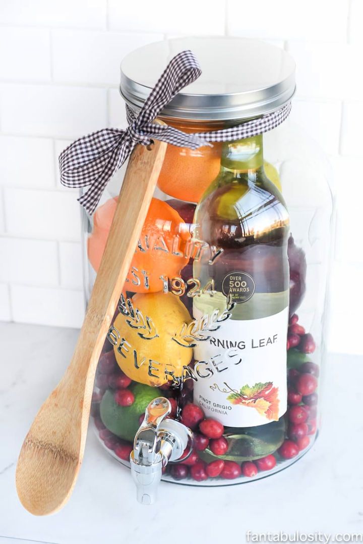 Quick DIY Sangria Kit Birthday Gift